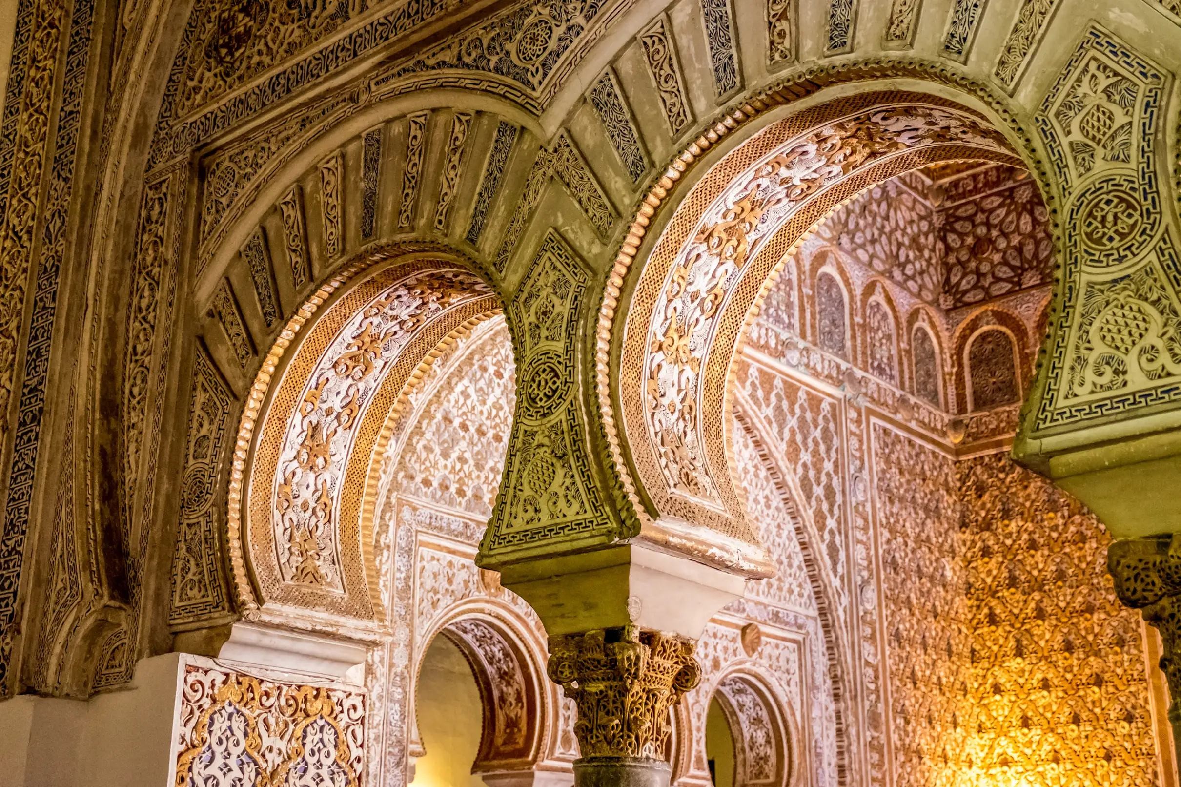 Arcos decorados del Alcázar